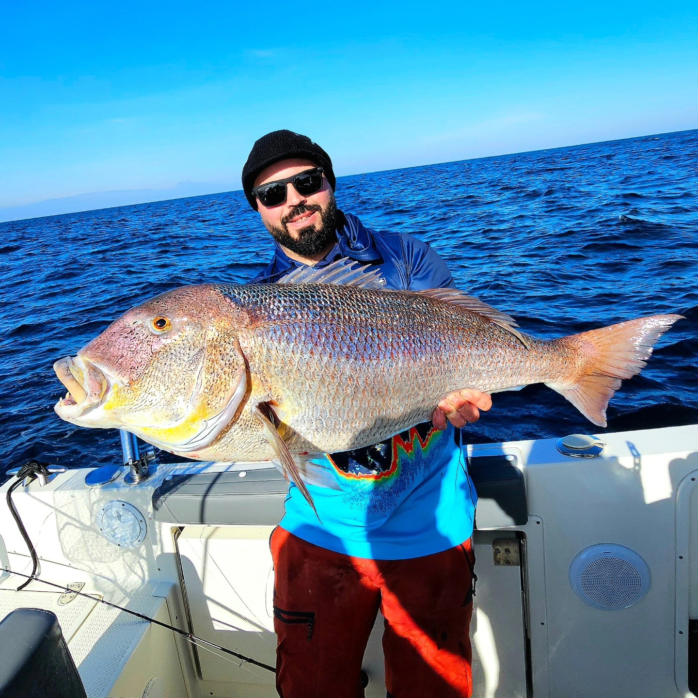 Organización de eventos náuticos y jornadas de pesca en Jávea con patrón